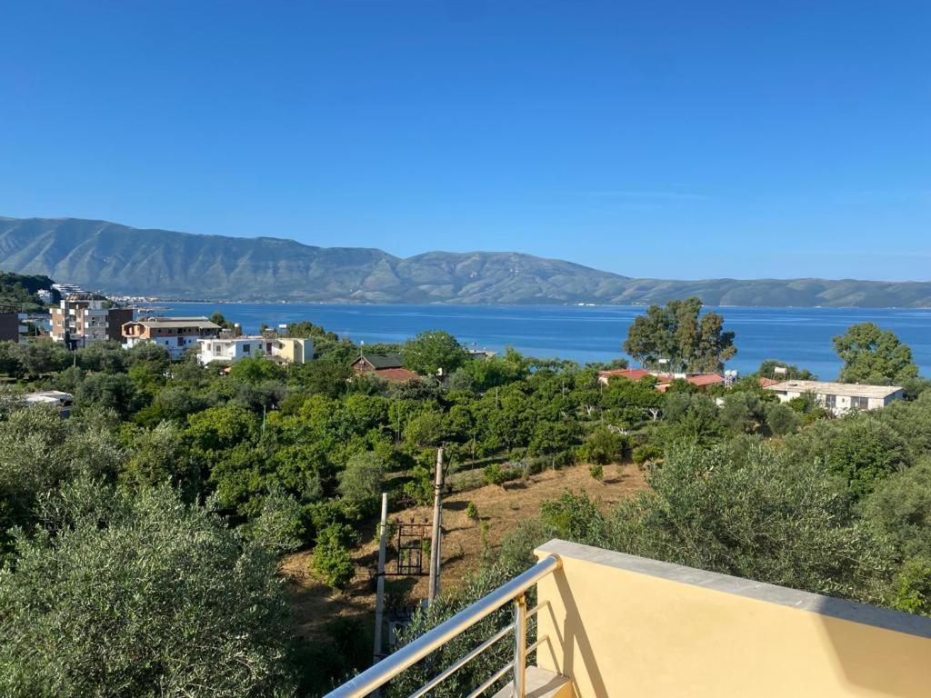Hotel Dini Radhimë 外观 照片